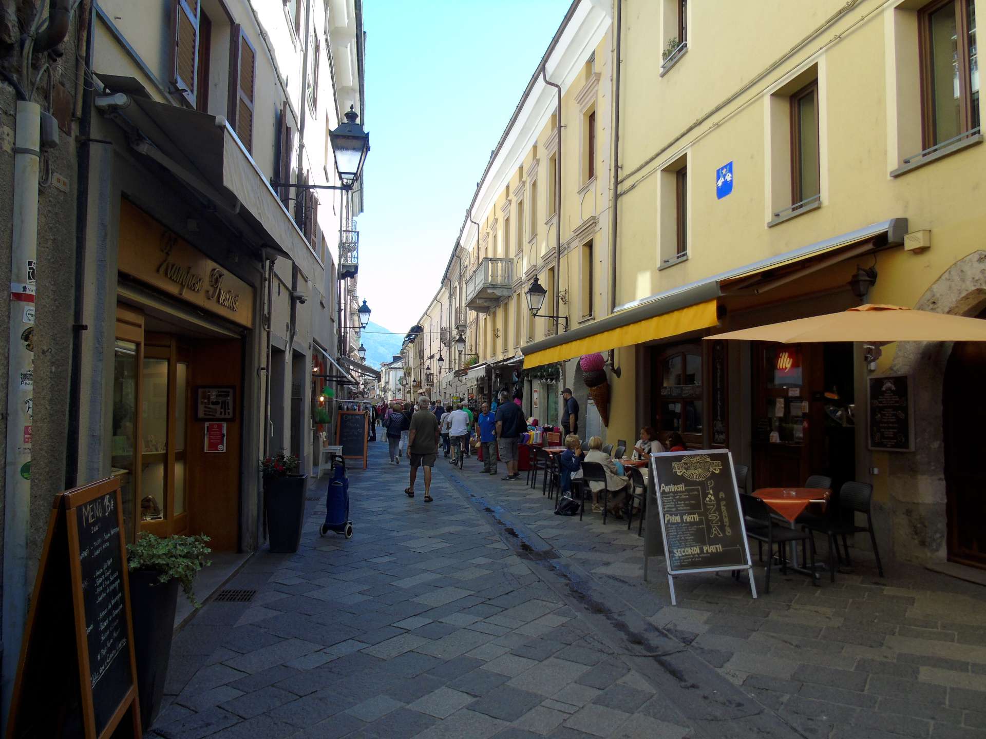 DSC00592-1920